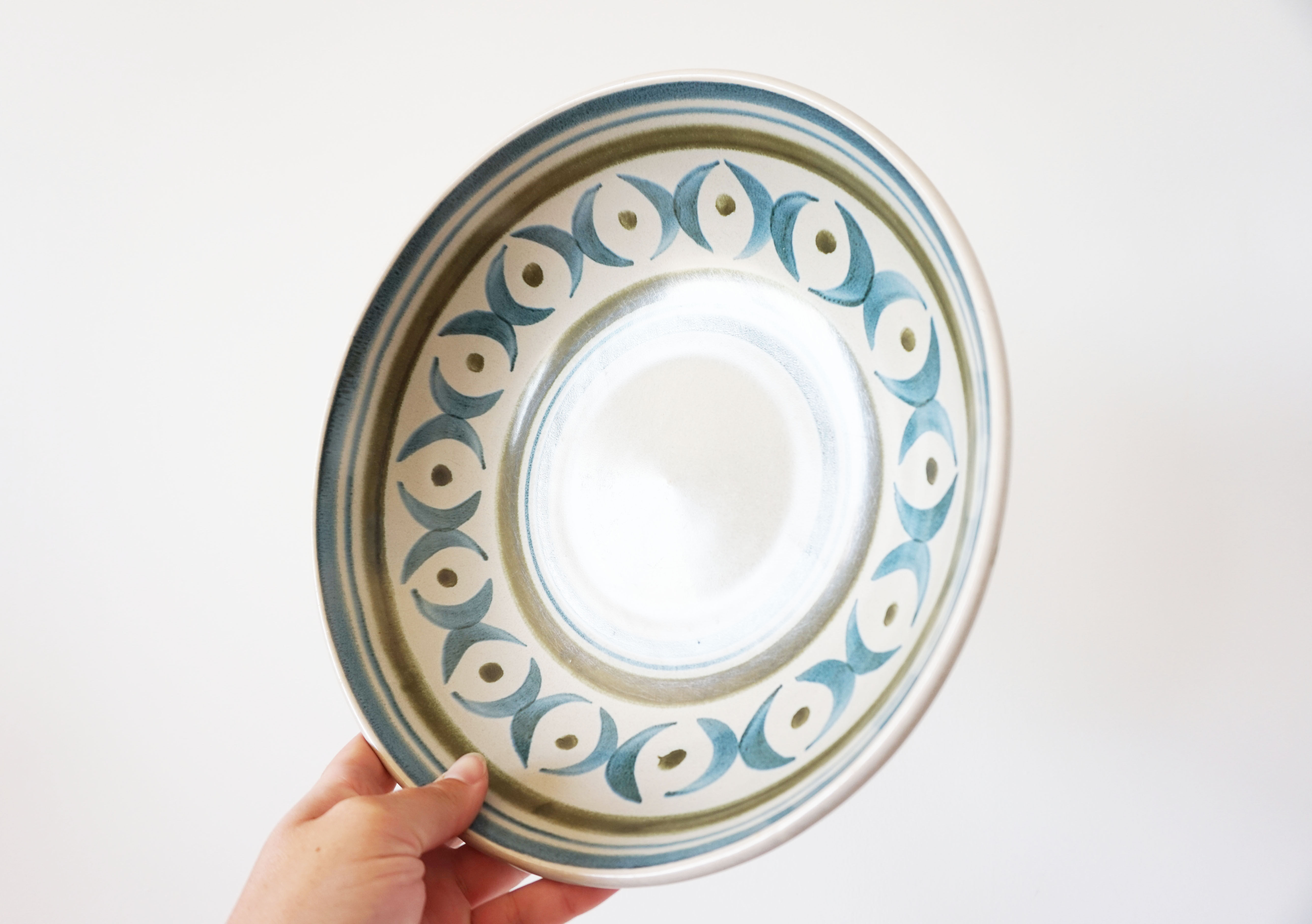 Vintage ceramic dish or bowl