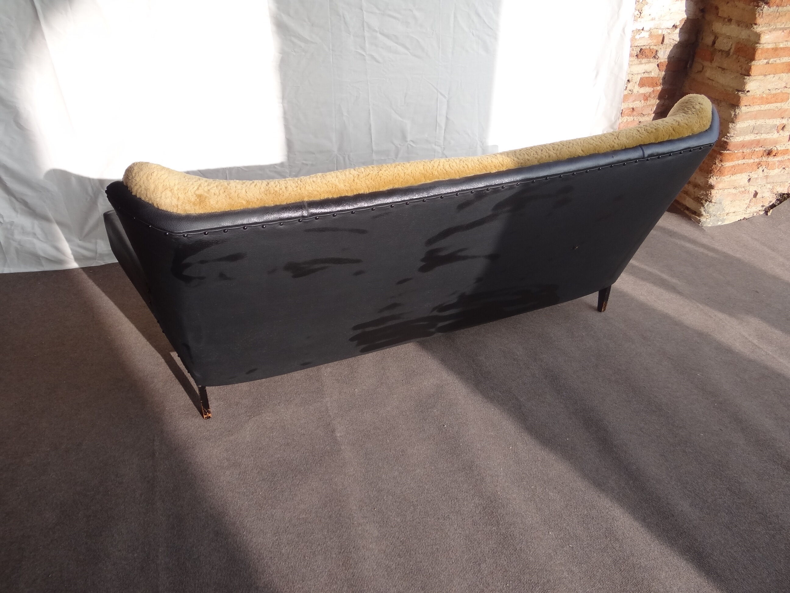 Vintage sofa fur and skai 50s