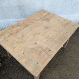 Low farmhouse table