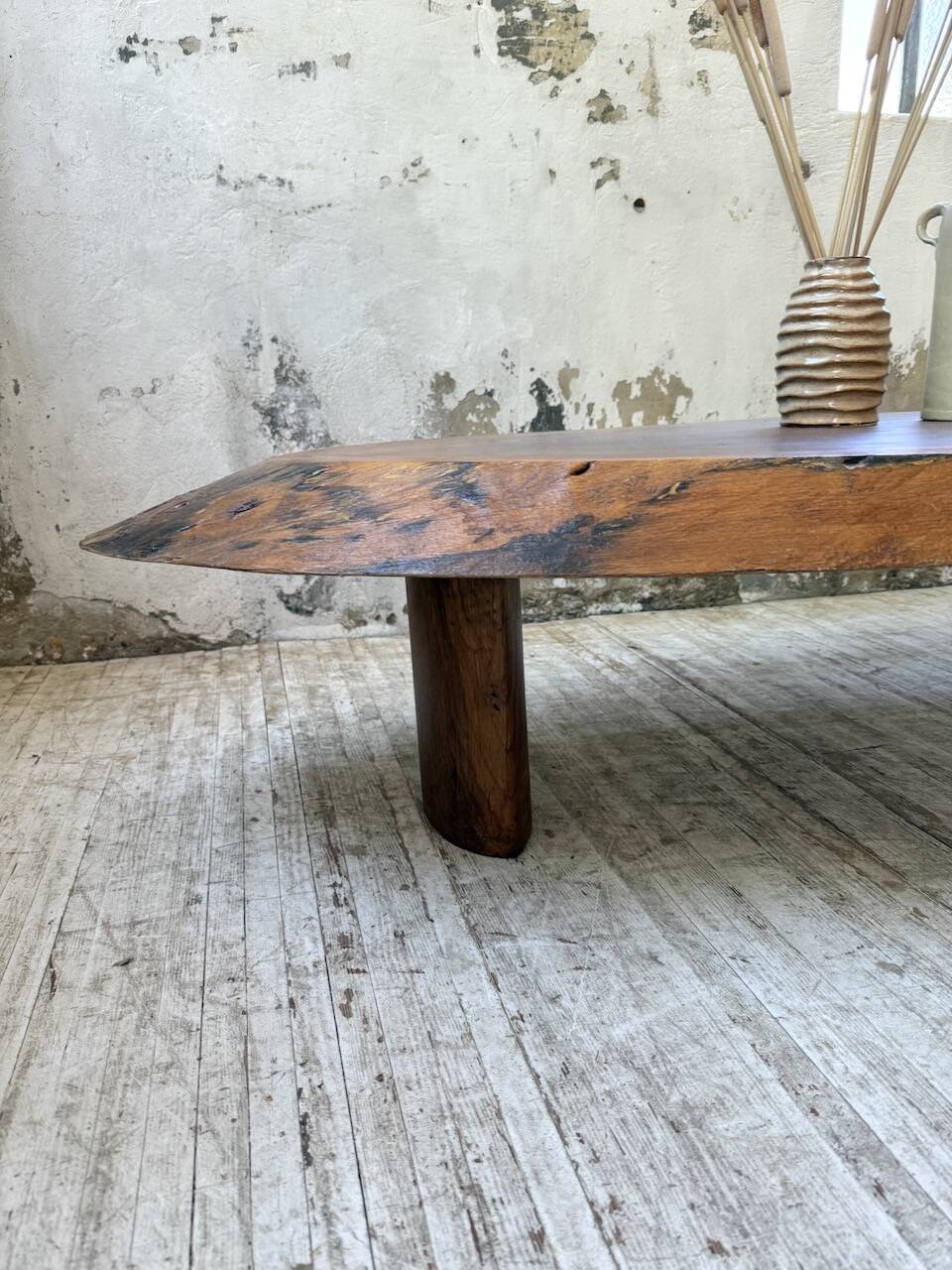 Table basse années 50 plateau bois exotique XXL
