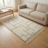 Moroccan rug with black graphic pattern