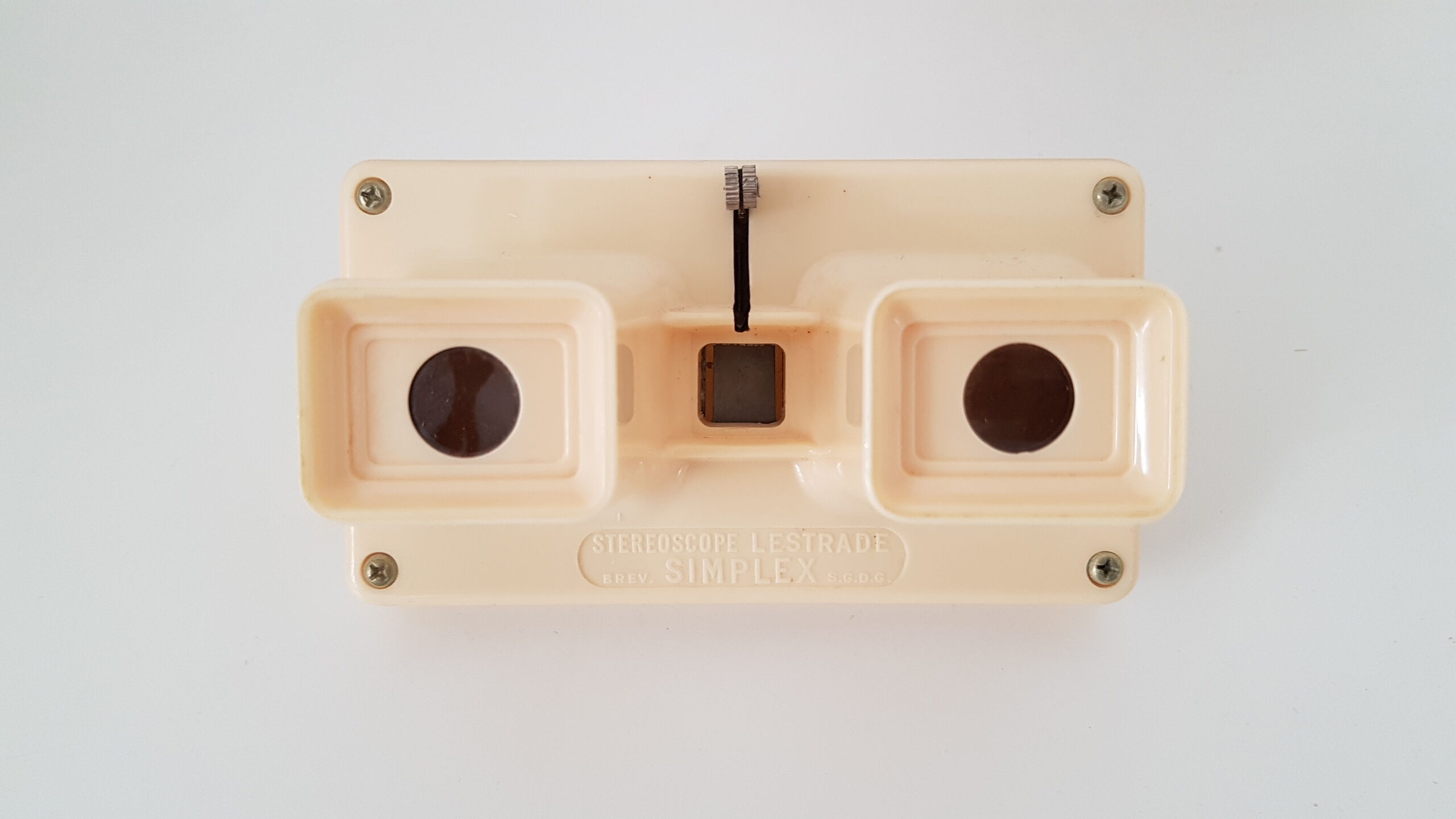 Stereoscope viewer from 1967