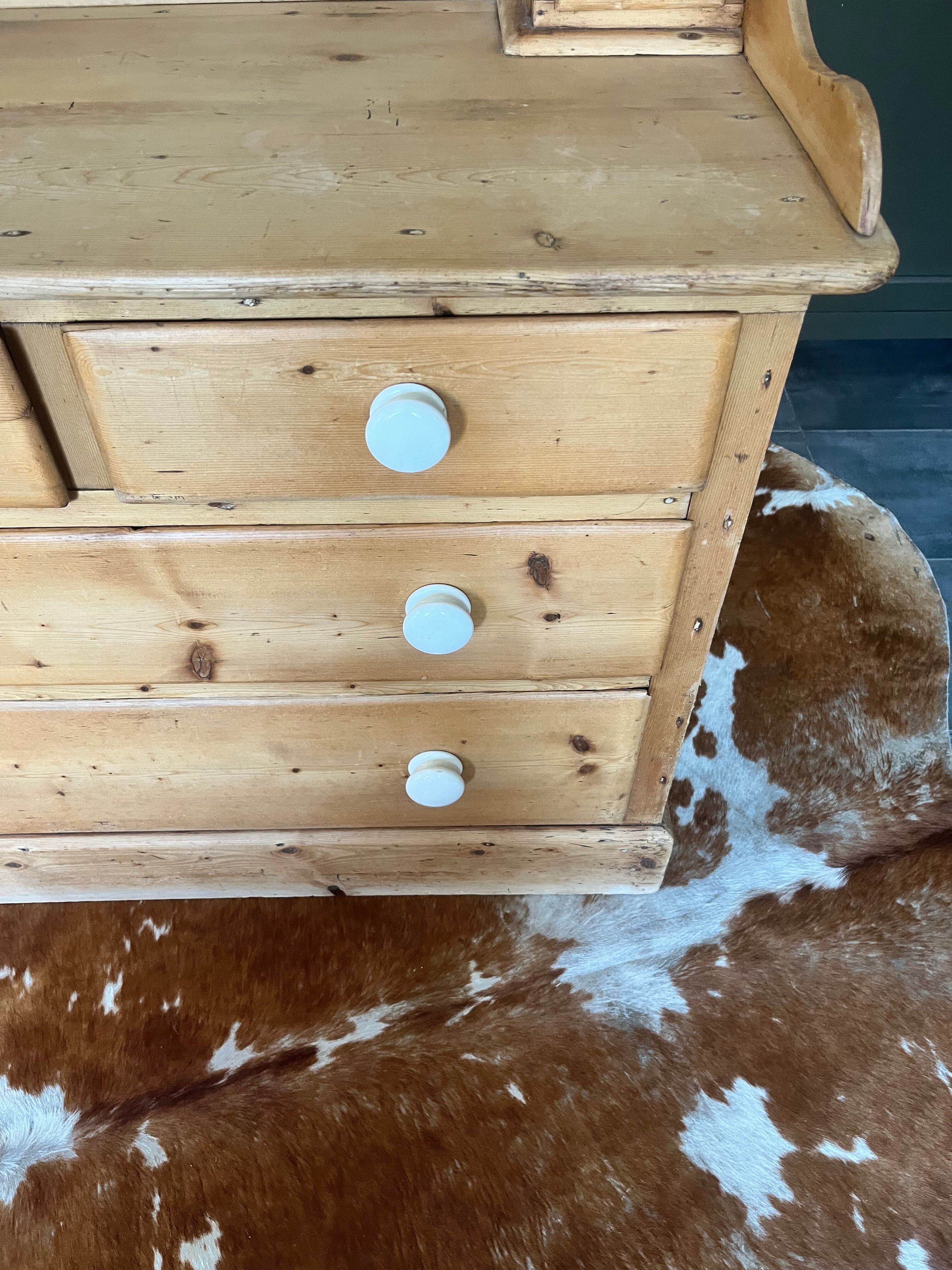 English commode