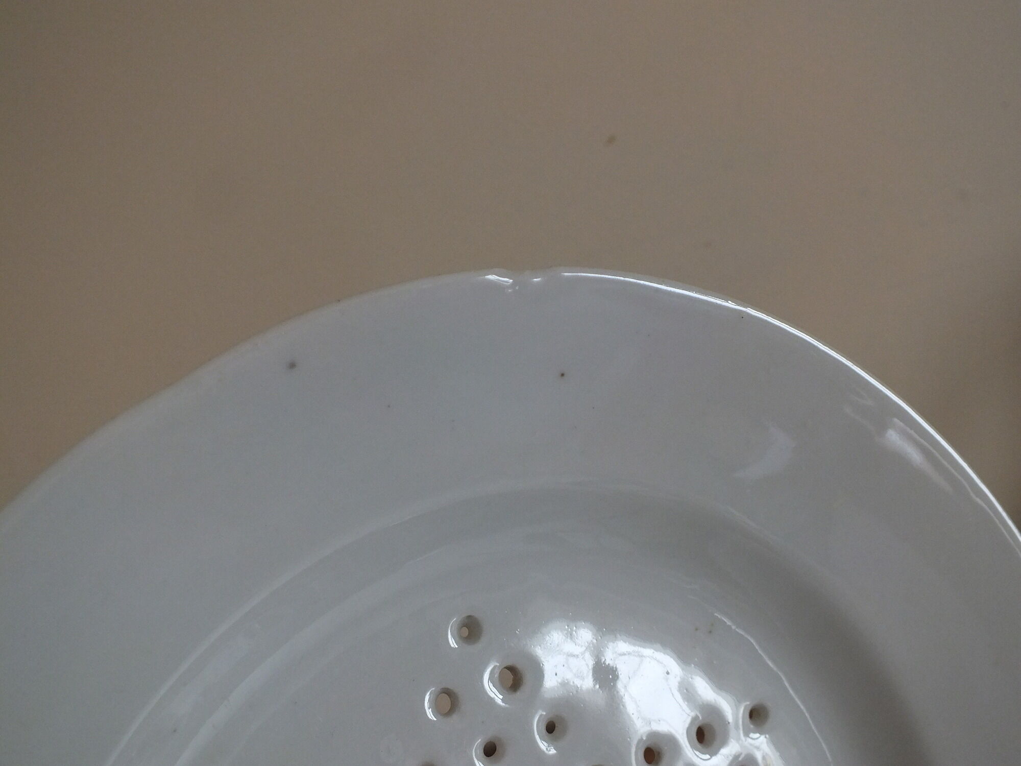 Old white porcelain drainer plate 19th - faisselle