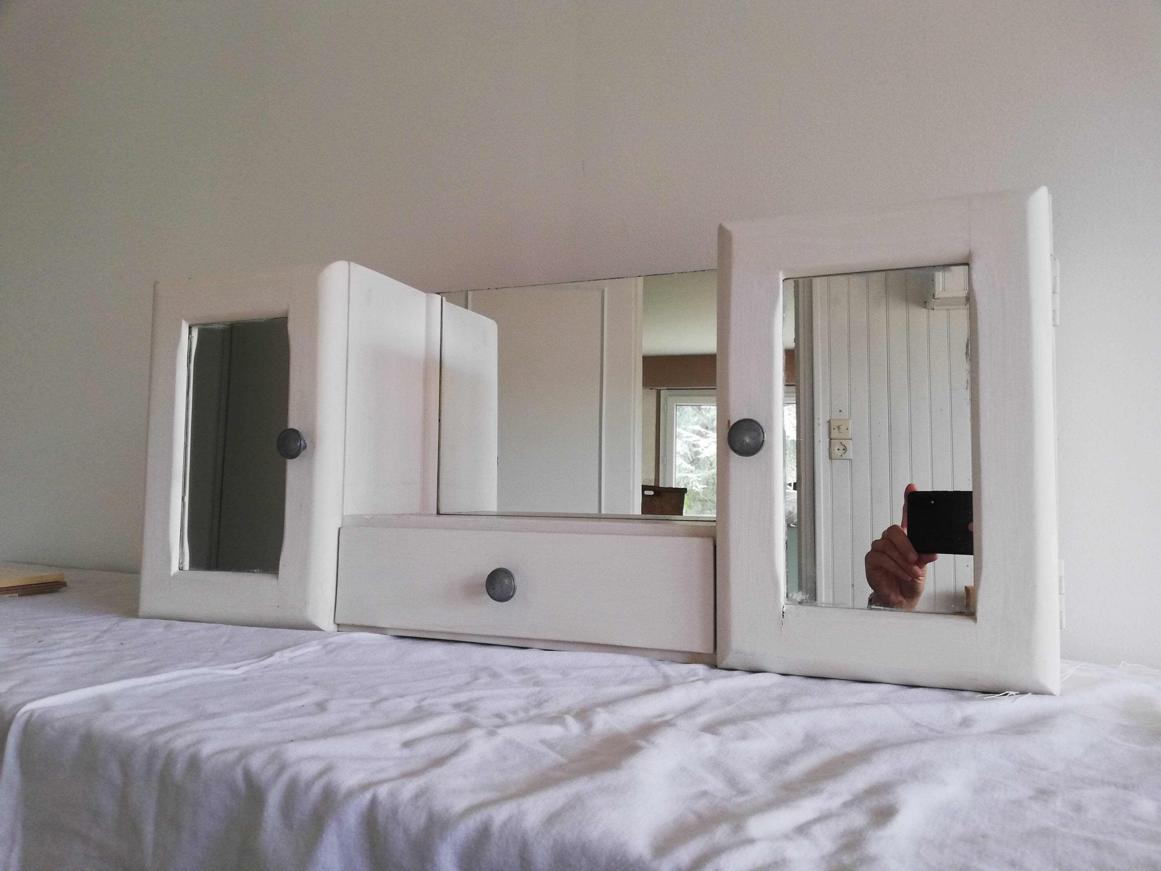 Vintage hanging cabinet