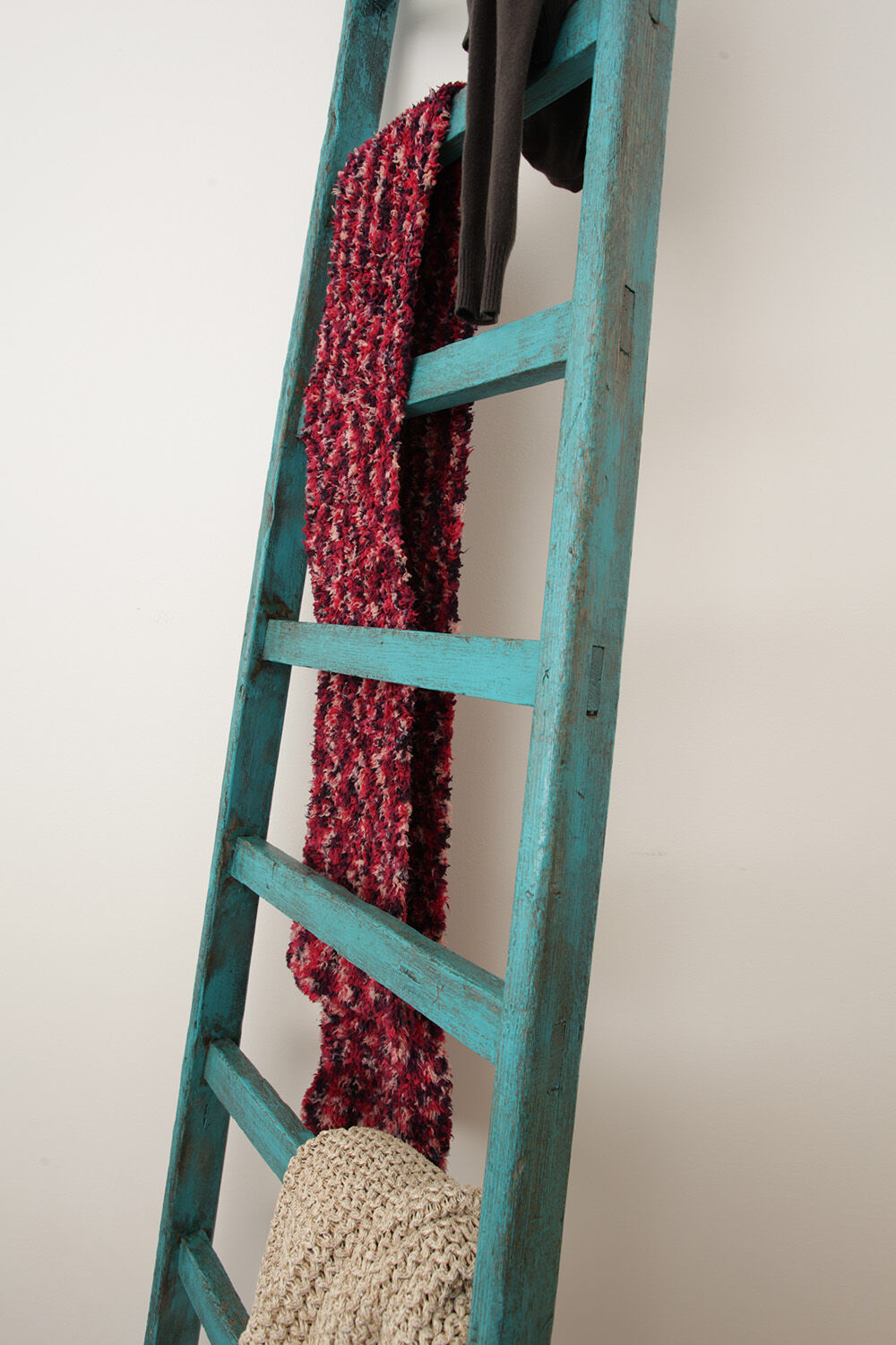 Blue Vintage Scale of painter 230 cm