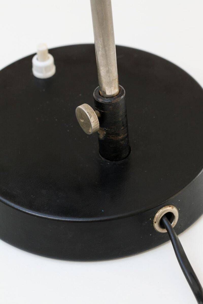 Lampe de table noire des années 60, style milieu de siècle.