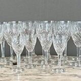 Saint louis crystal glassware set, chantilly model (26 pieces), 20th century