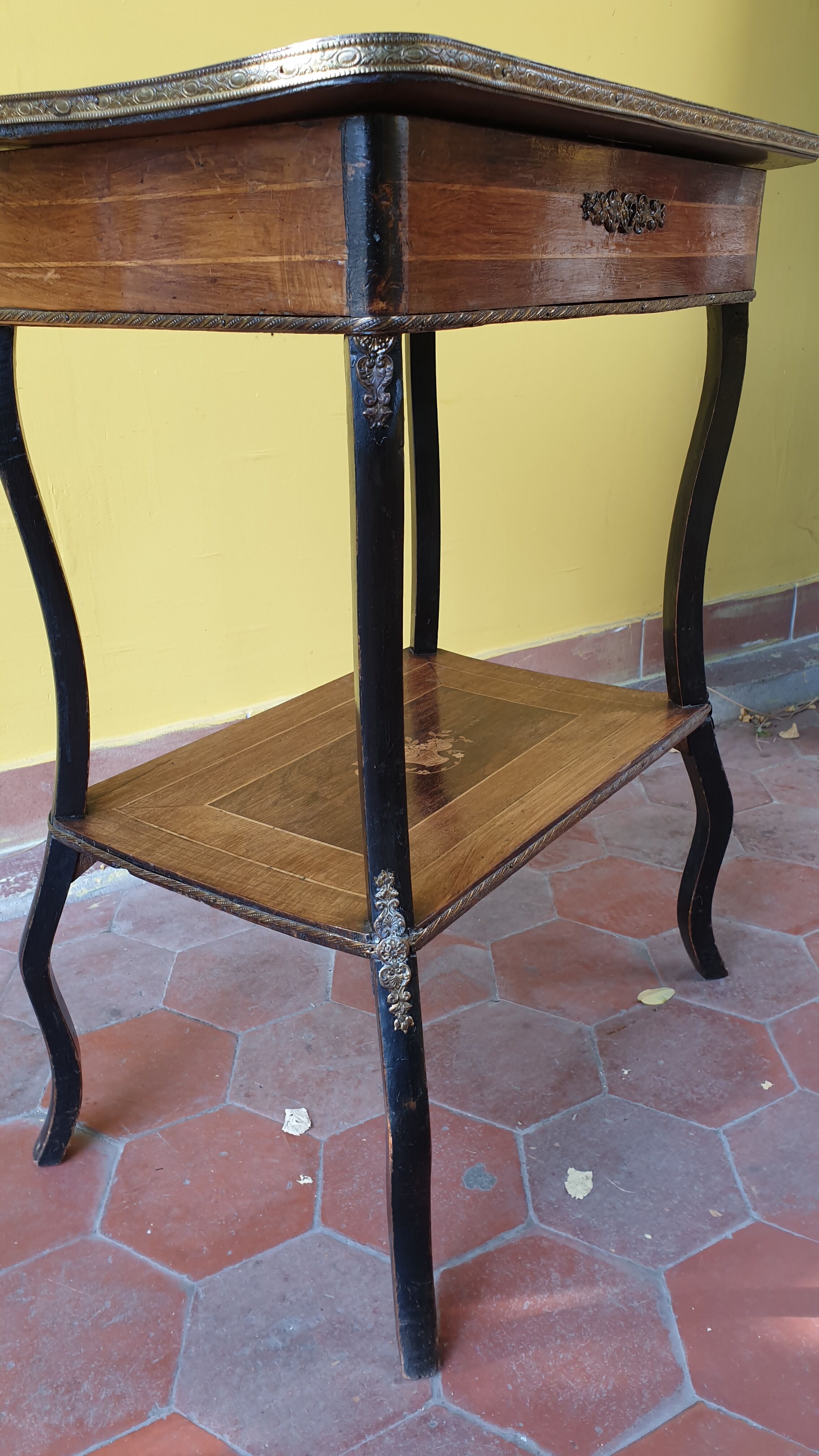 Table marked Napoleon III