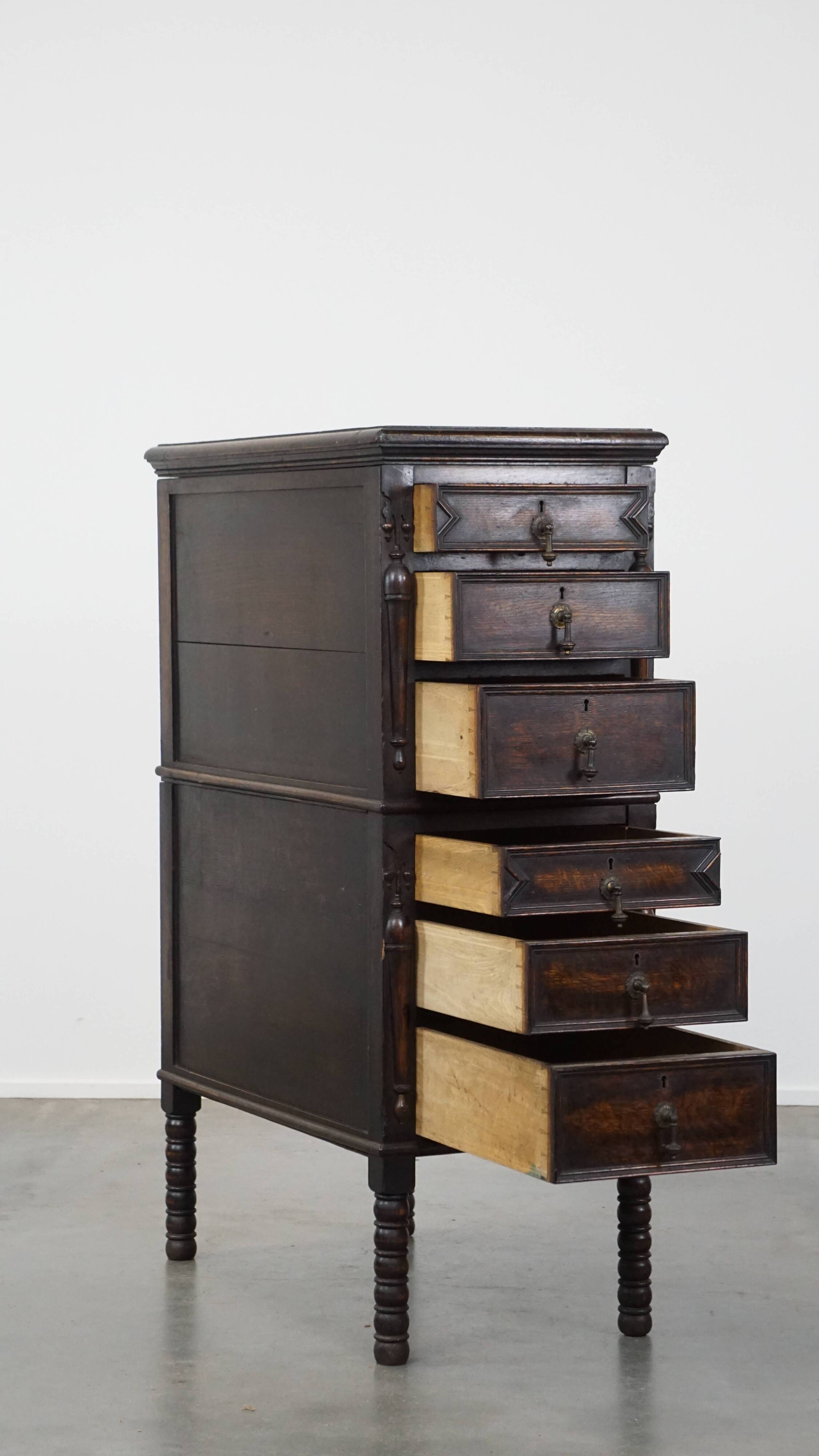 Antique Oak English Cabinet from the 19th Century