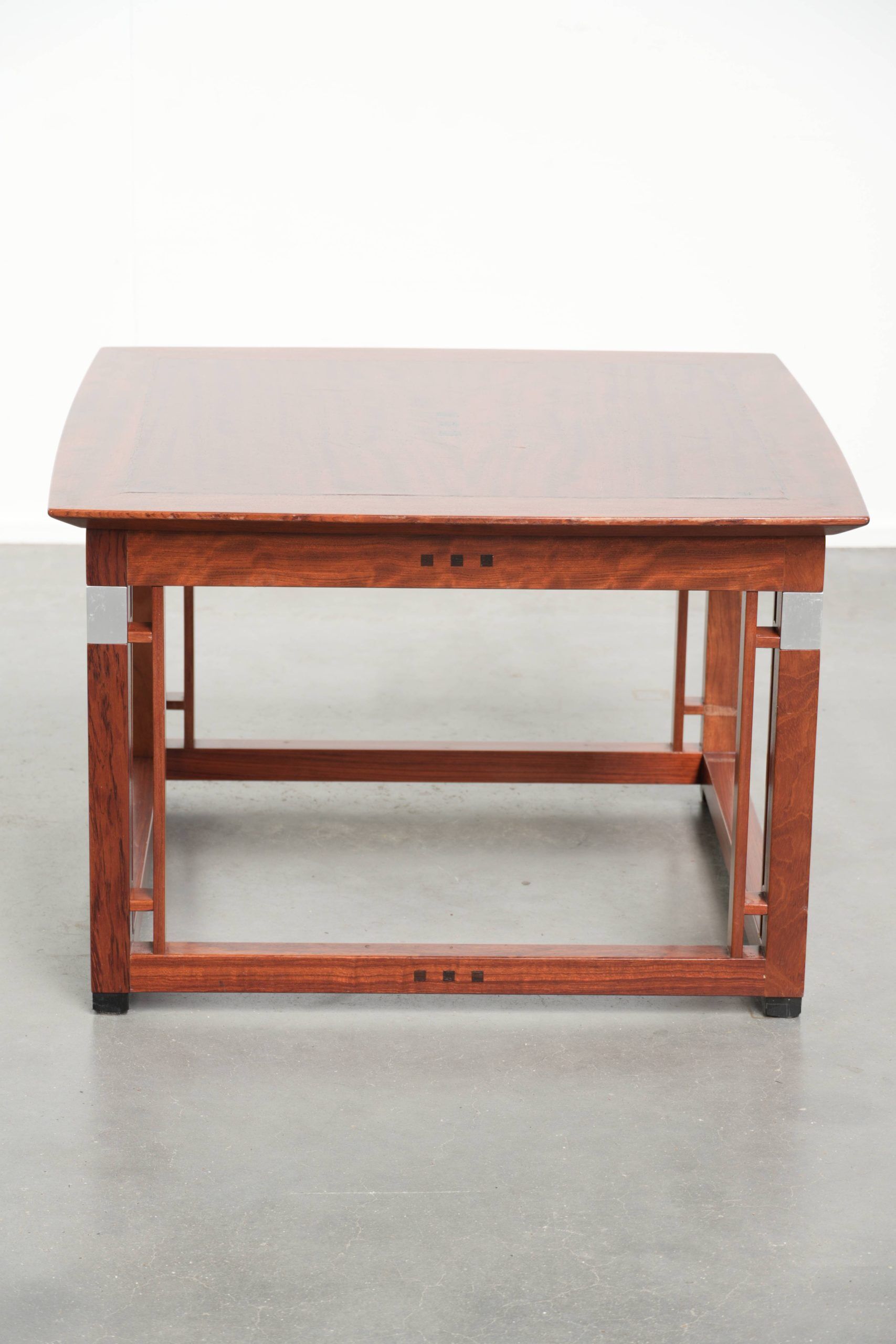 Table d'appoint/café design Art Déco carrée