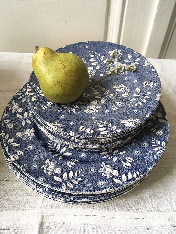 Lot of vintage English plates
