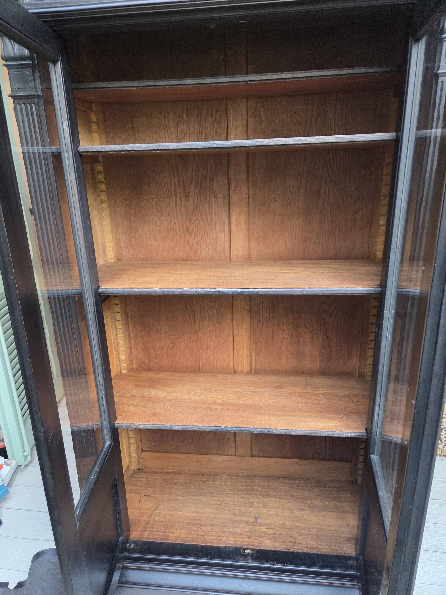 Napoleon III display cabinet