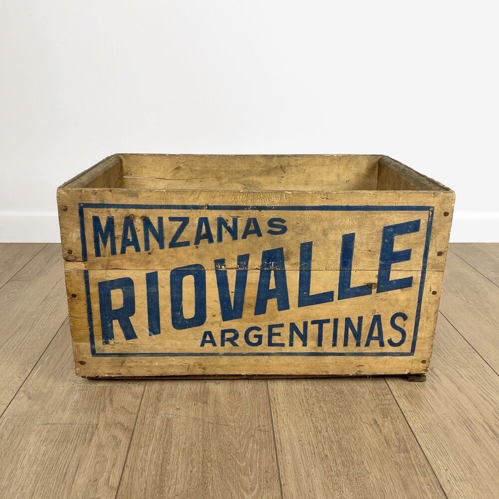 Wooden fruit transport box Argentina 1958