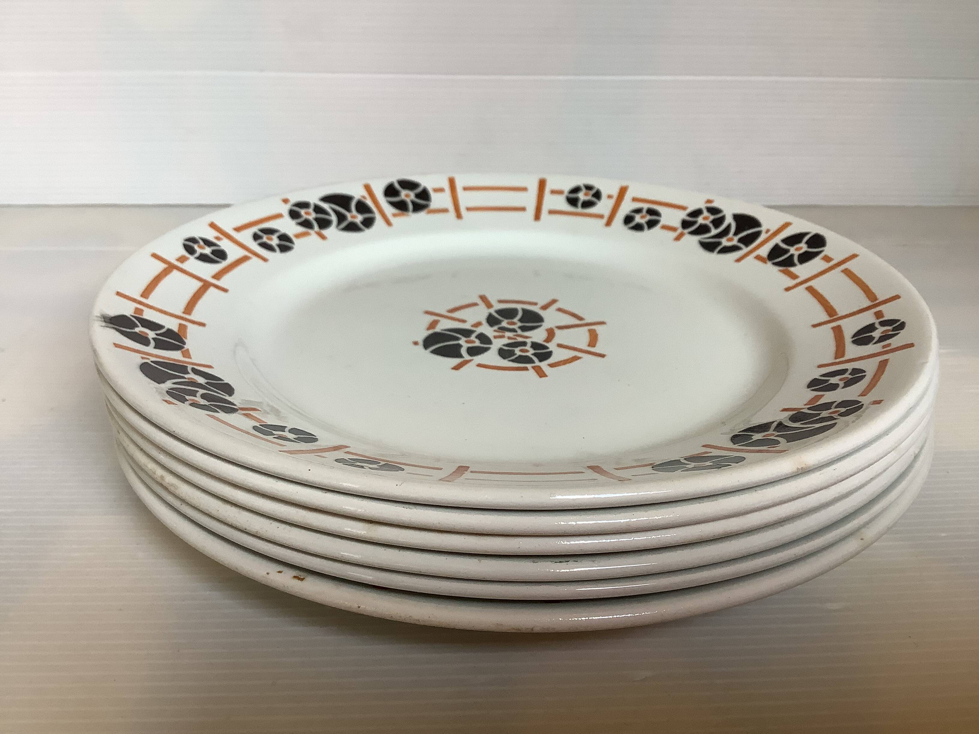 Six old flat plates, earthenware, 1930s, Nymphéas model.