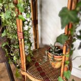 Rattan saddle