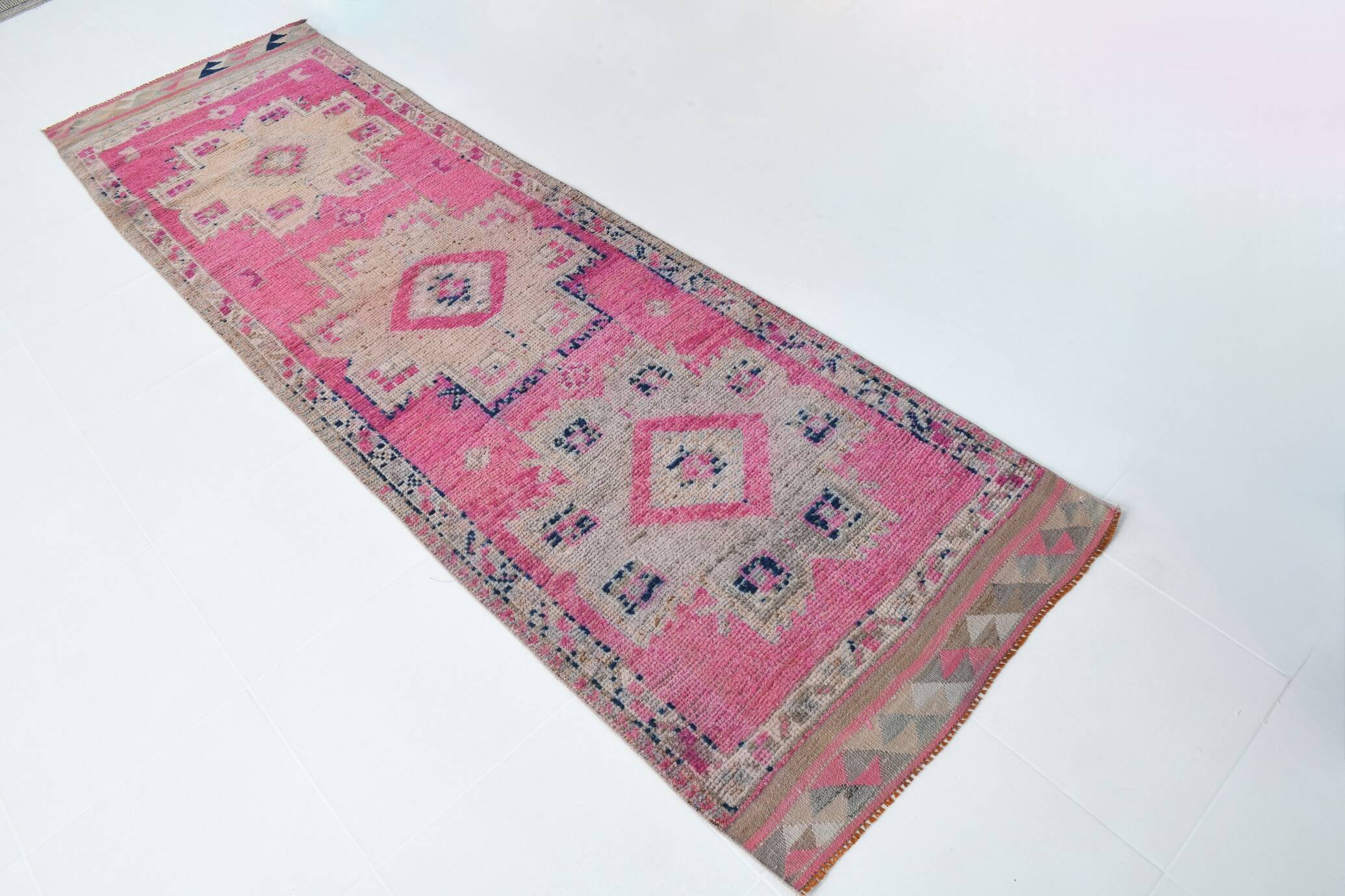 Soft Pink Vintage Runner Rug, 91x304Cm