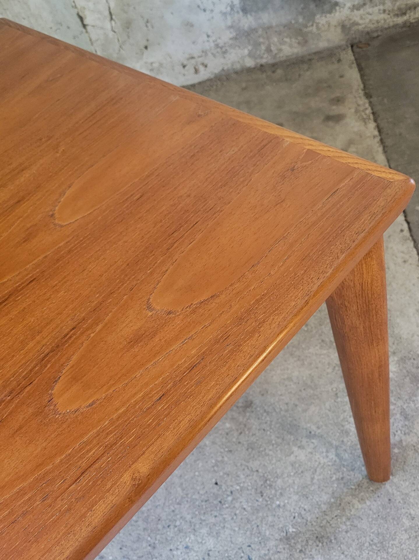 Table à manger extensible en teck par Grete Jalk pour Glostrup