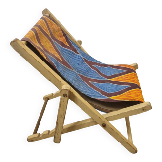 Wax deck chair for children