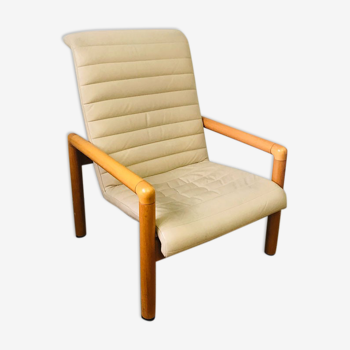 Fauteuil cuir crème années 80 Flöttoto