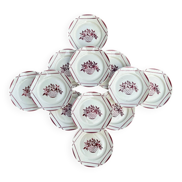 Suite de 12 assiettes plates Badonviller, modèle « Armor »