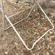 Round iron table
