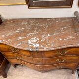 Commode à décor en frisage, XVIIIème s.
