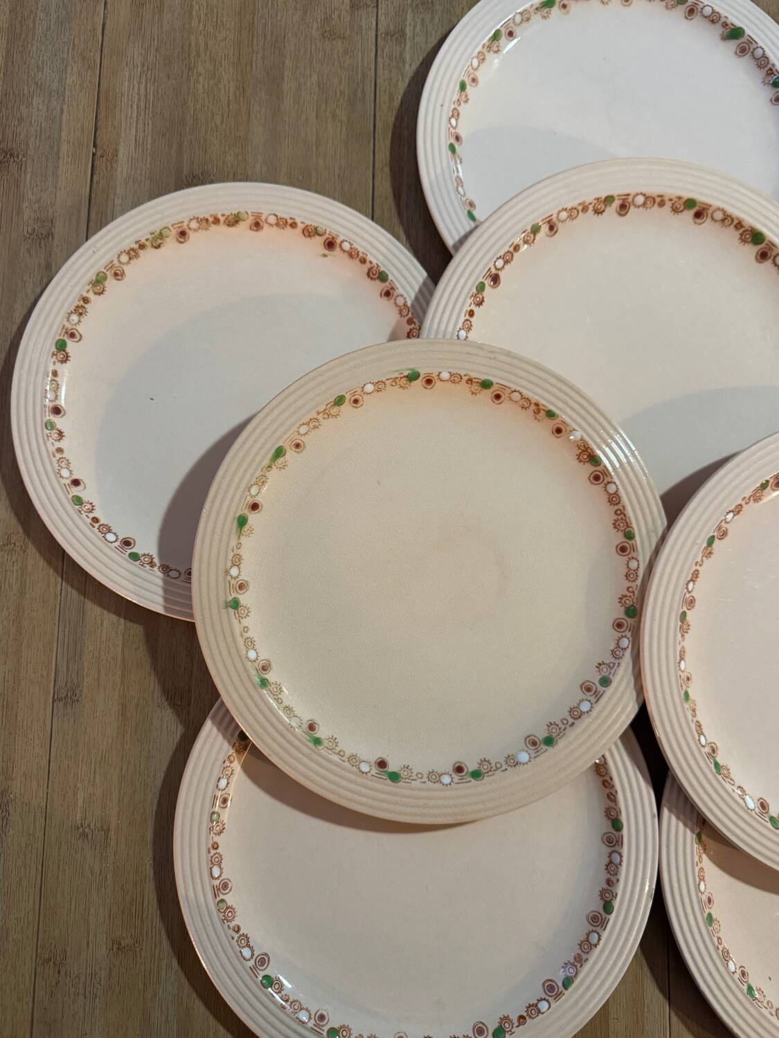 Set of 8 Longwy Betty plates – Art Deco – Pink earthenware