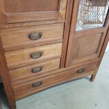 Armoire parisienne avec miroir