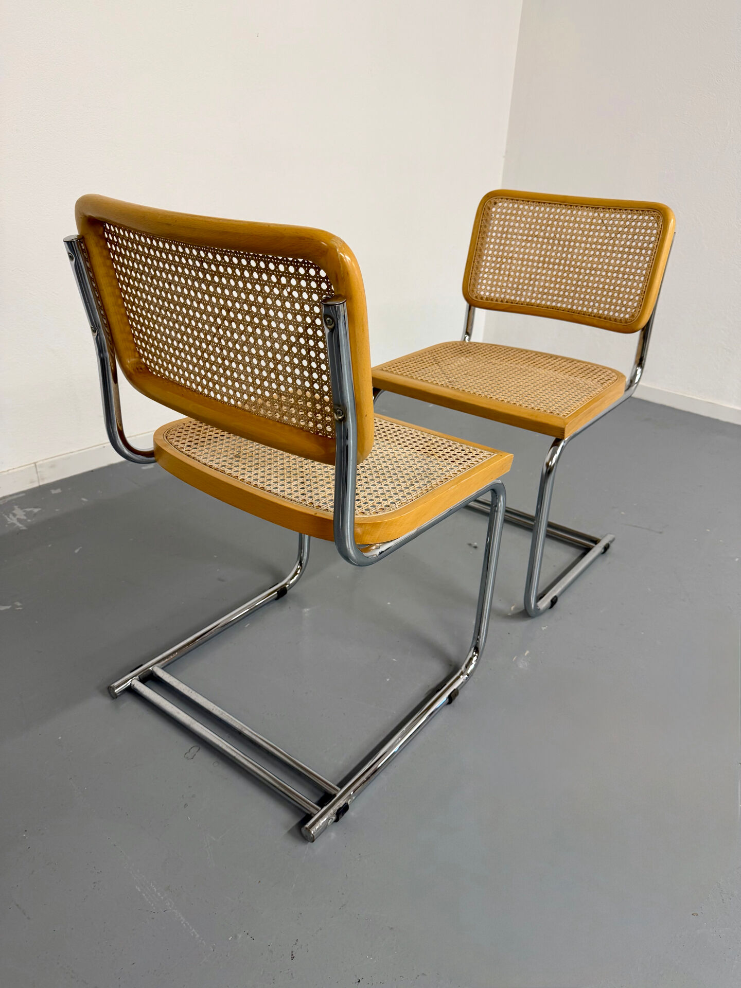 Set of 2 Italian cantilever chairs in cane Cesca 1970s,