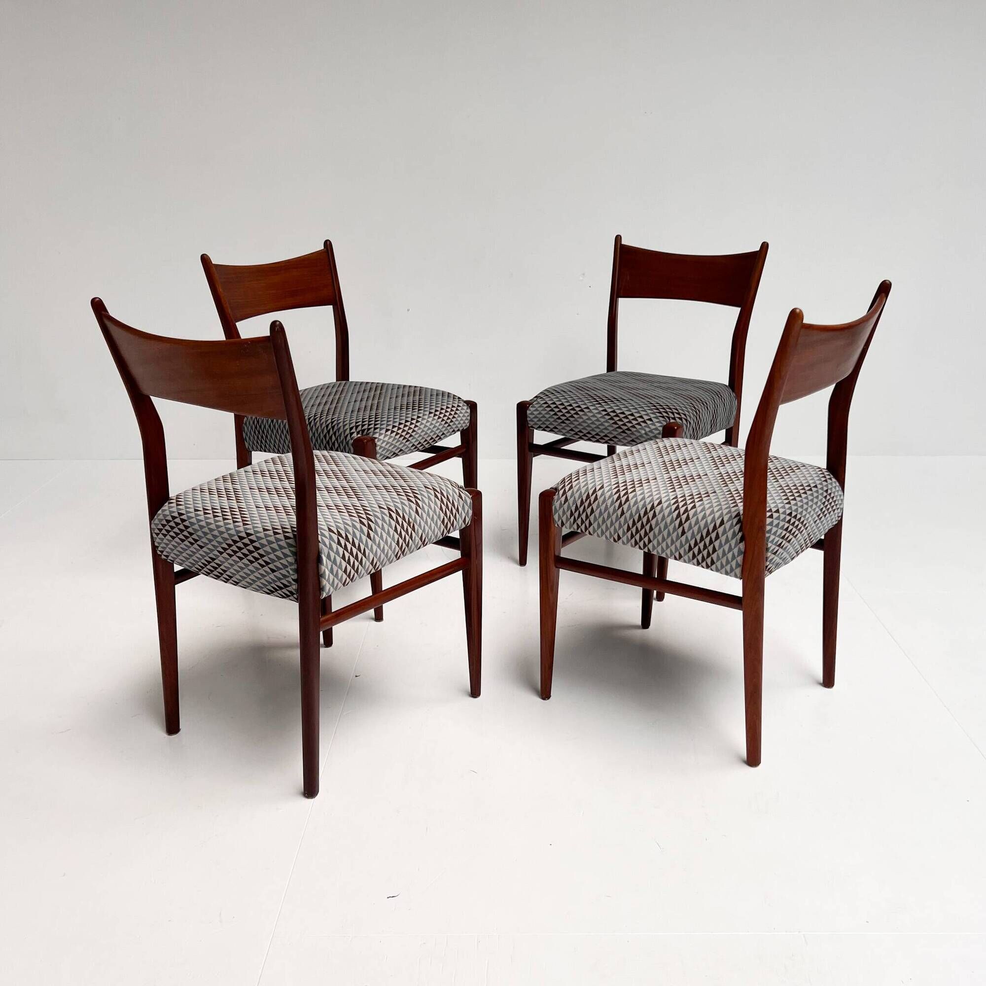 Ensemble de 4 chaises SA10 par Cees Braakman pour Pastoe, années 1960.