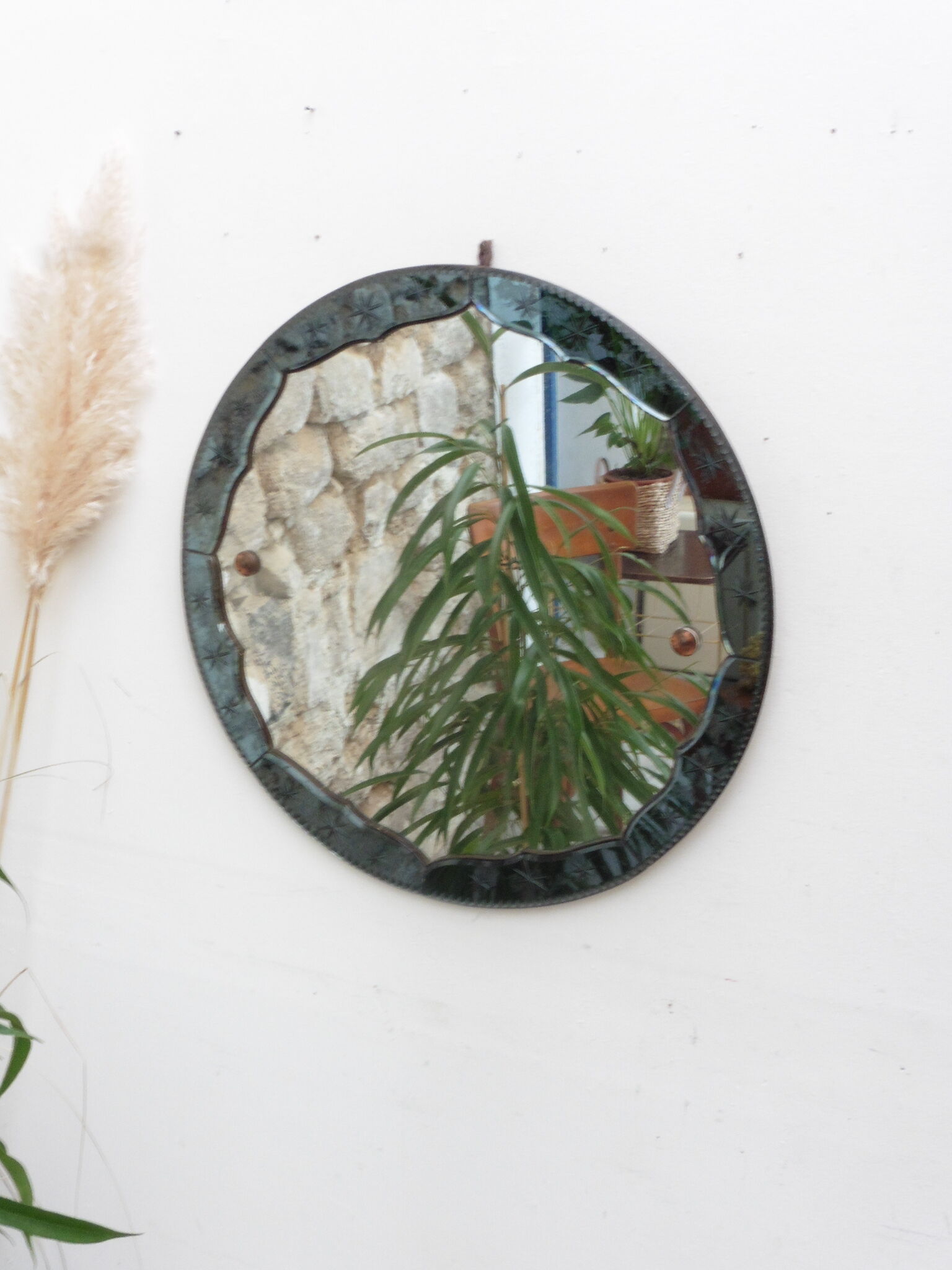 Round Venetian mirror