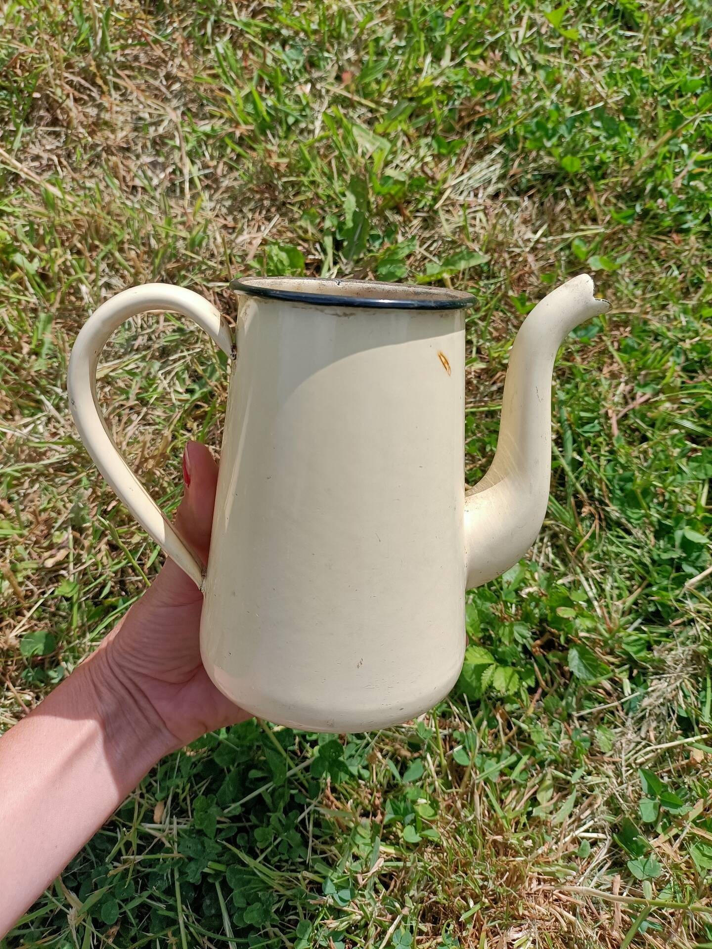 Small retro enamelled metal coffee pot 💐