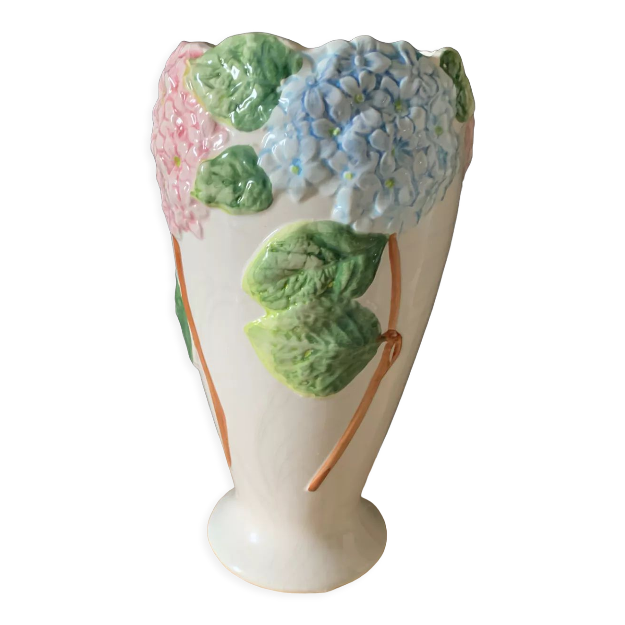 Ceramic vase slip flowers
