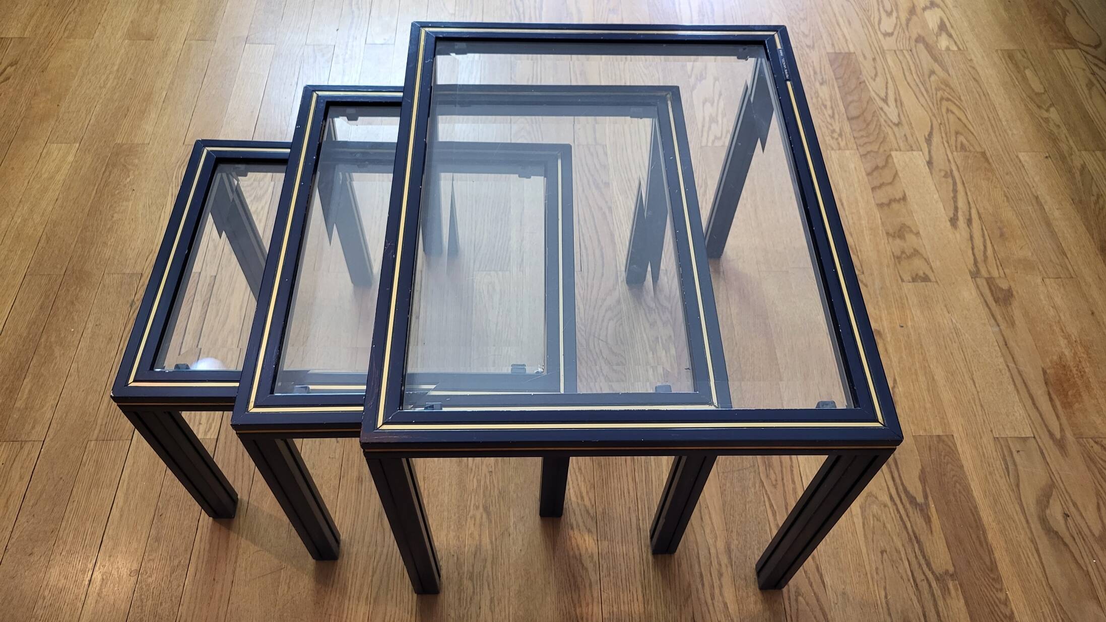 Set of 3 Pierre Vandel nesting tables in blue lacquered metal and glass top, French 1970 Vintage