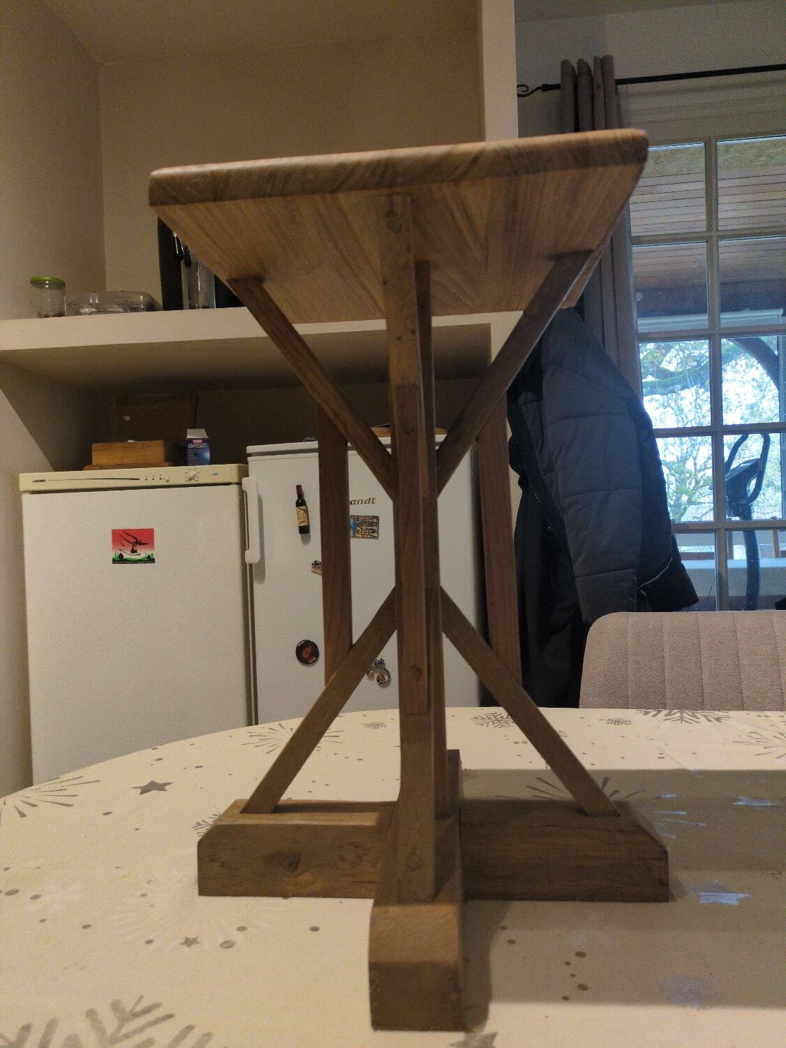 Designer stool in 3 types of natural wood