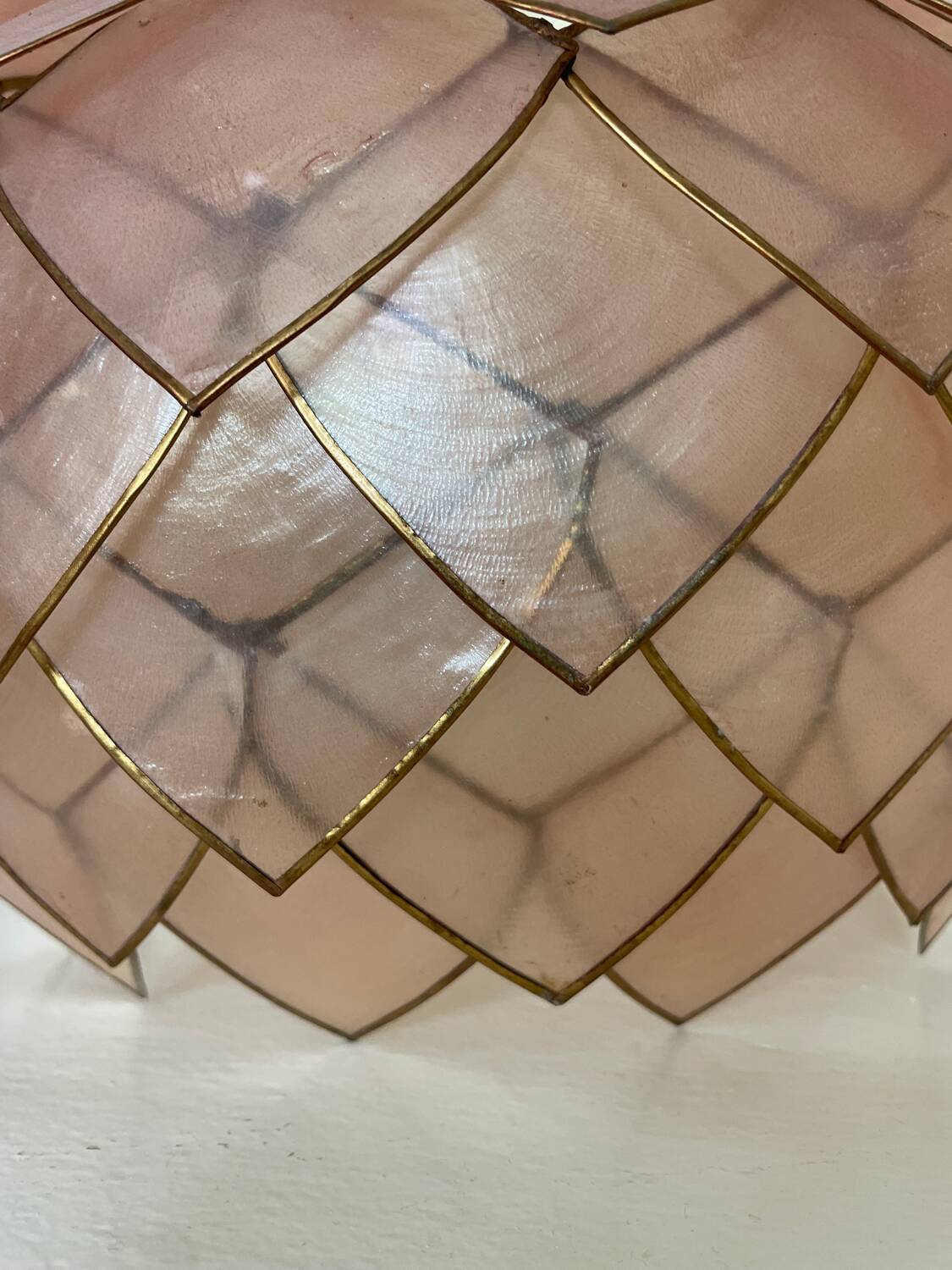 Abas-jour en nacre vintage