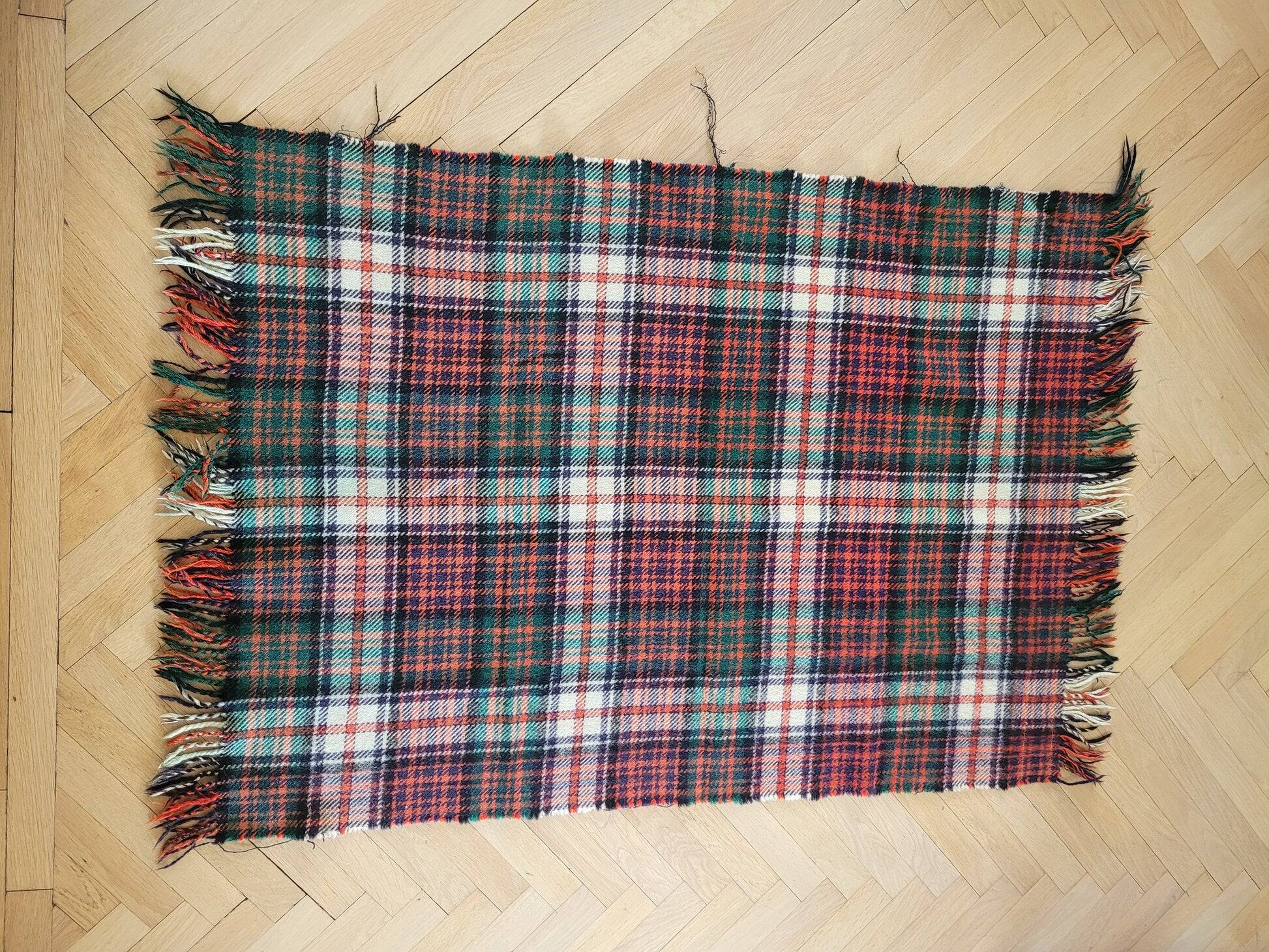 Jaeger tartan pattern blanket, 100% wool - 117x87 - Ref 855