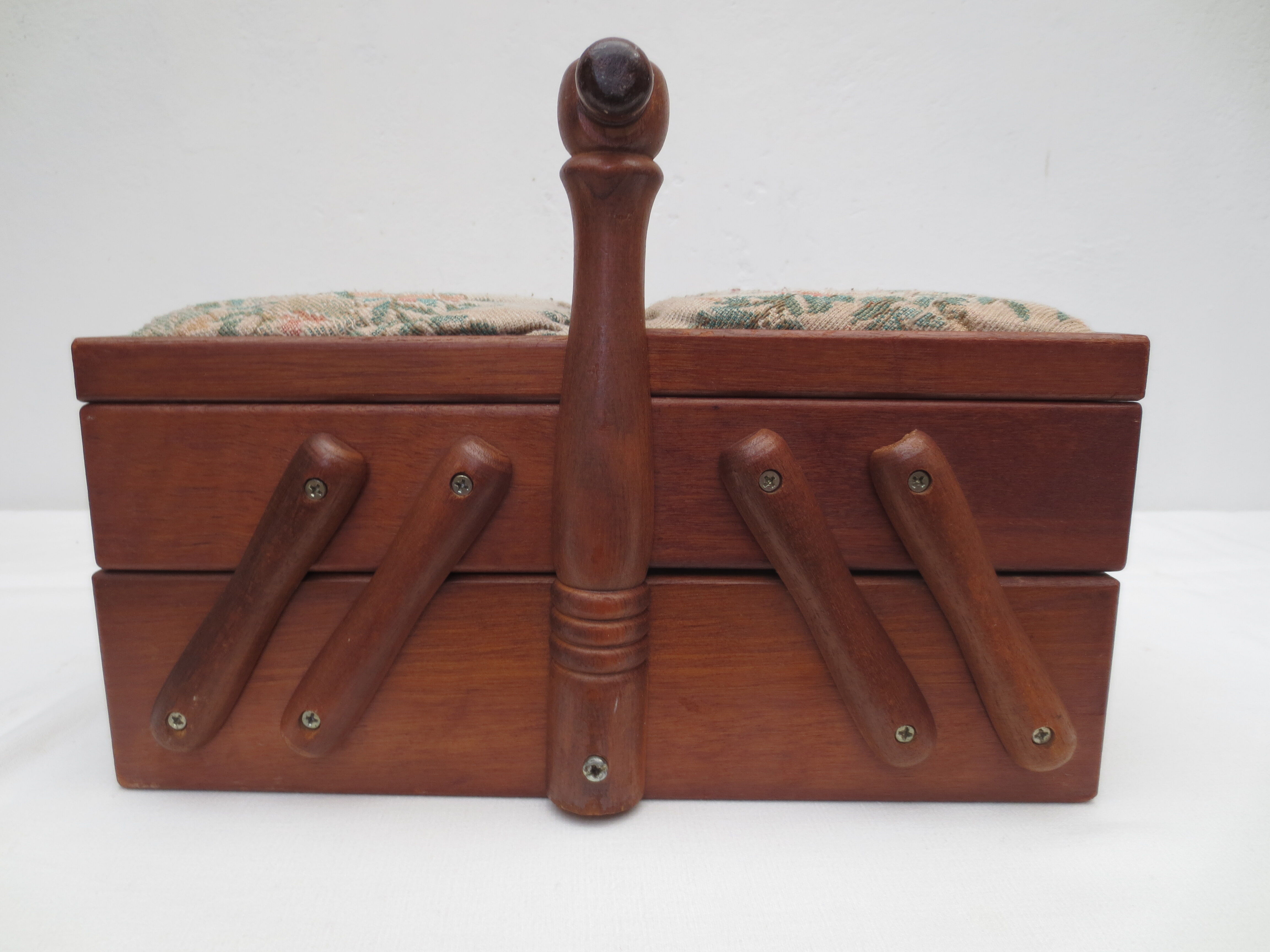 Former sewing box