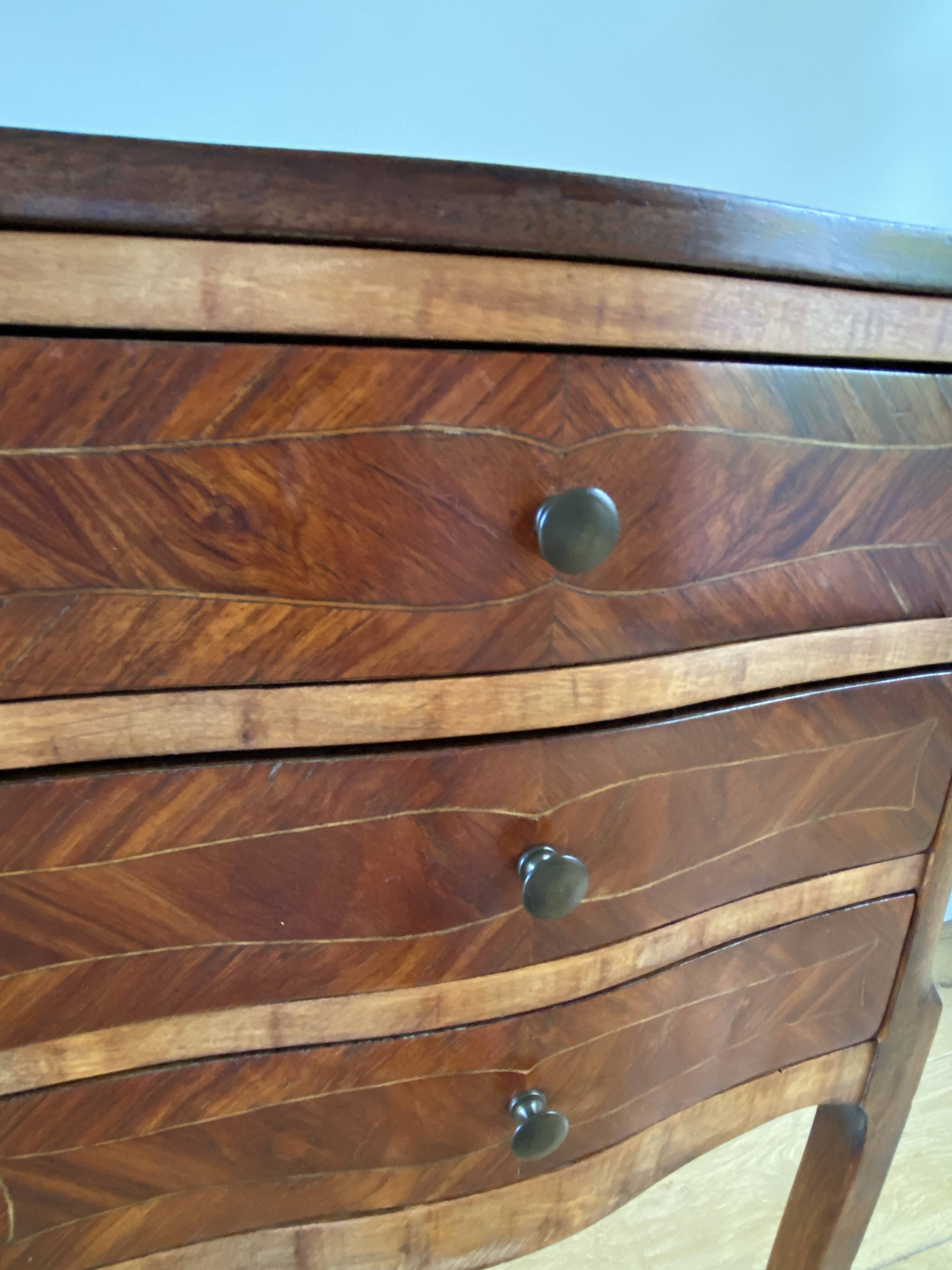 Antique marquetry bedside table – Louis XV style – 3 drawers
