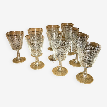 10 old stemmed glasses with white arabesque pattern