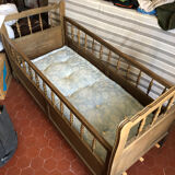 Lit enfant ancien vintage
