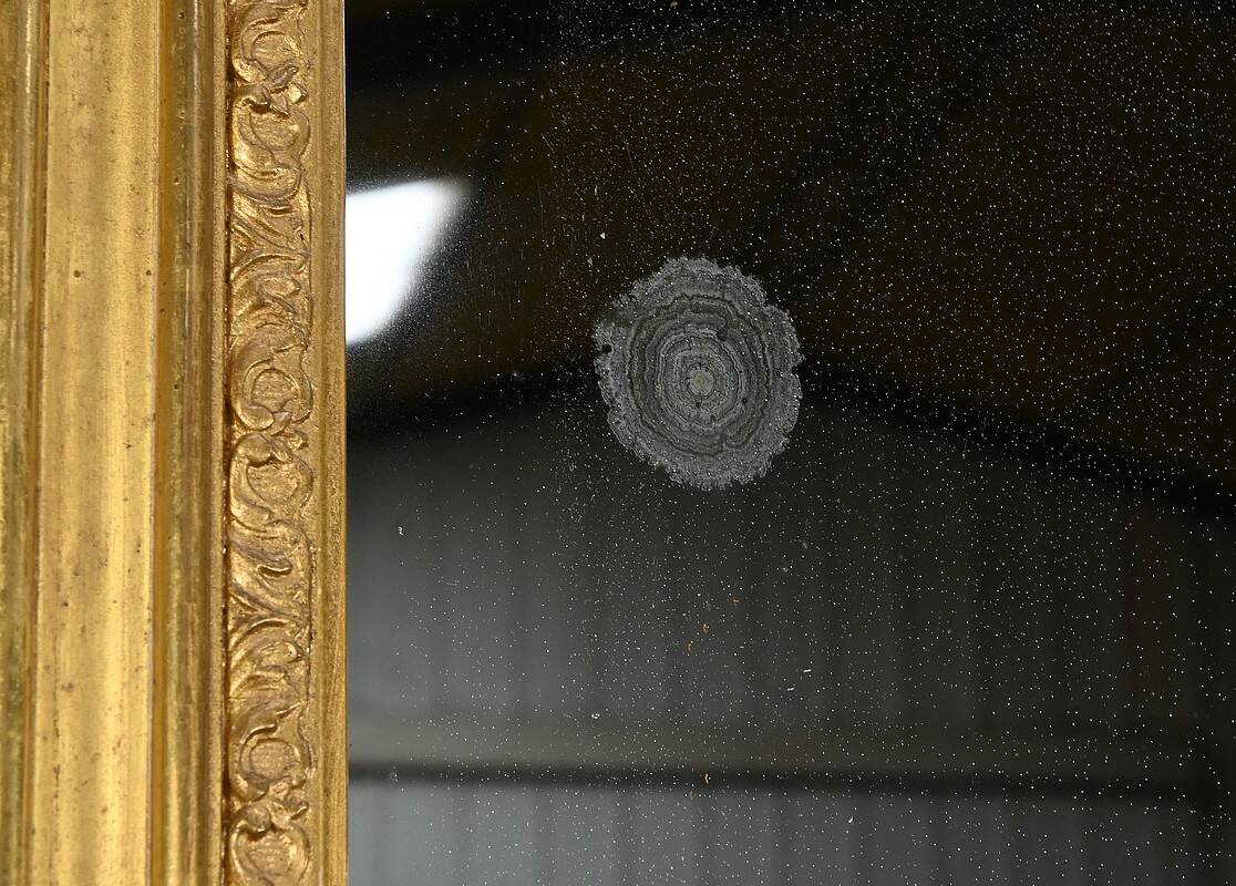 Important gilded wooden mirror, Louis XV style – first part of the 19th century