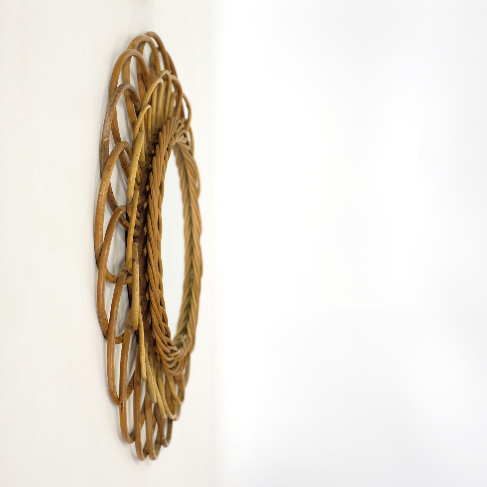 Rattan flower mirror, 1960s, 42 cm.