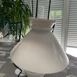 Suspension à pétrole avec opaline
