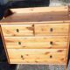 Commode 4 tiroirs  style scandinave en pin doré