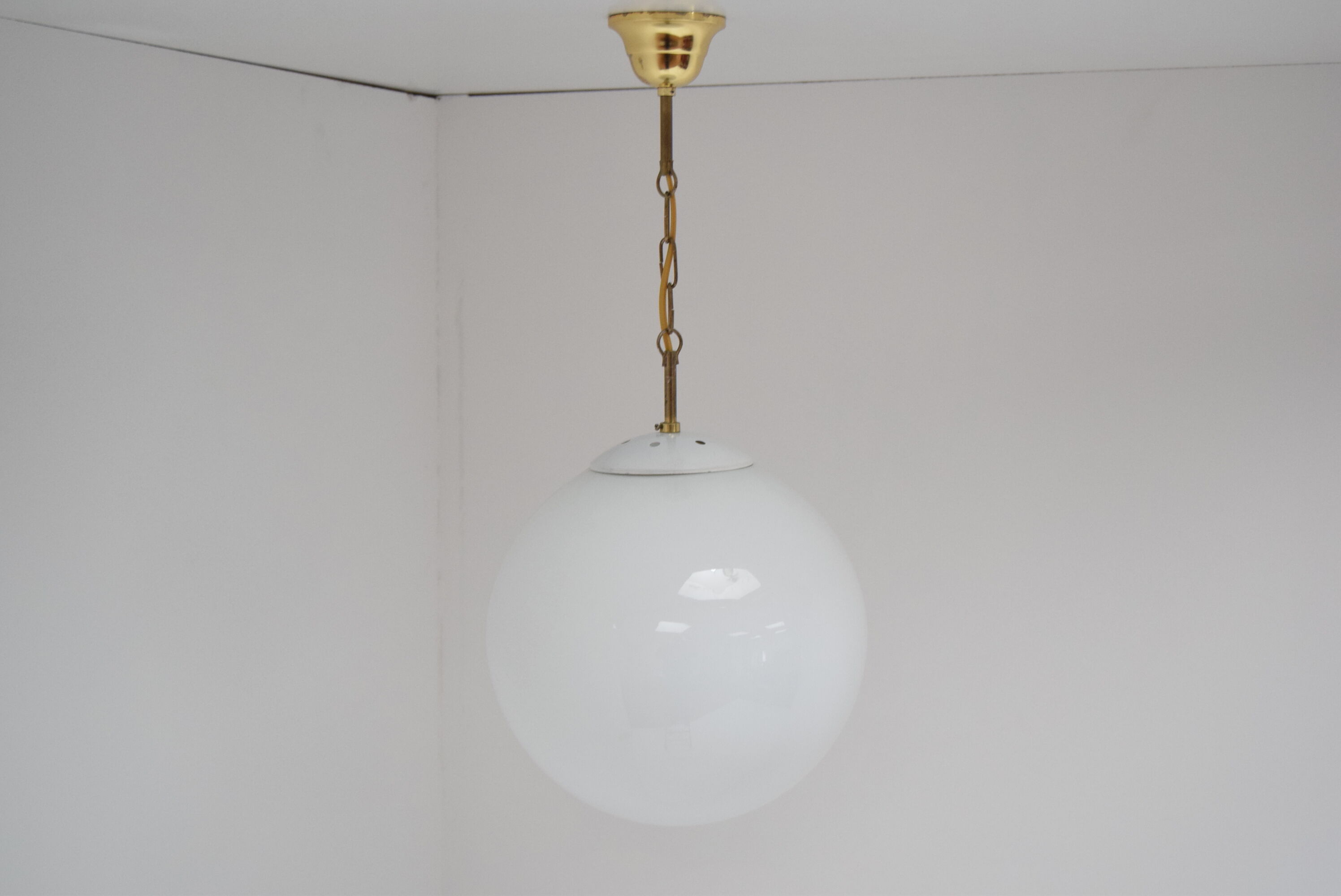 Suspension en verre du milieu du siècle années 1970