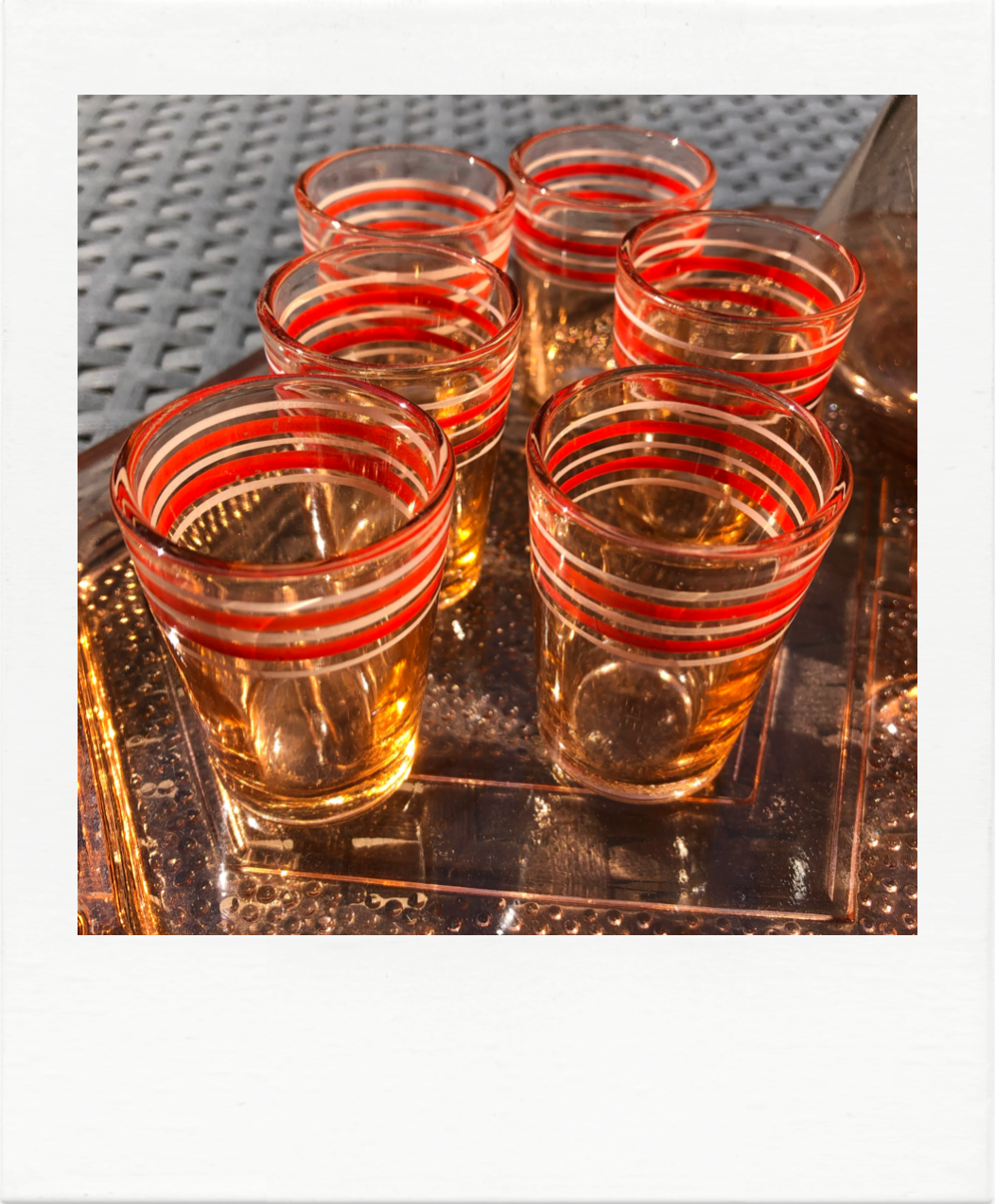 Pink Art Deco liquor service