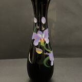 Lacquer vase decorated with orchids