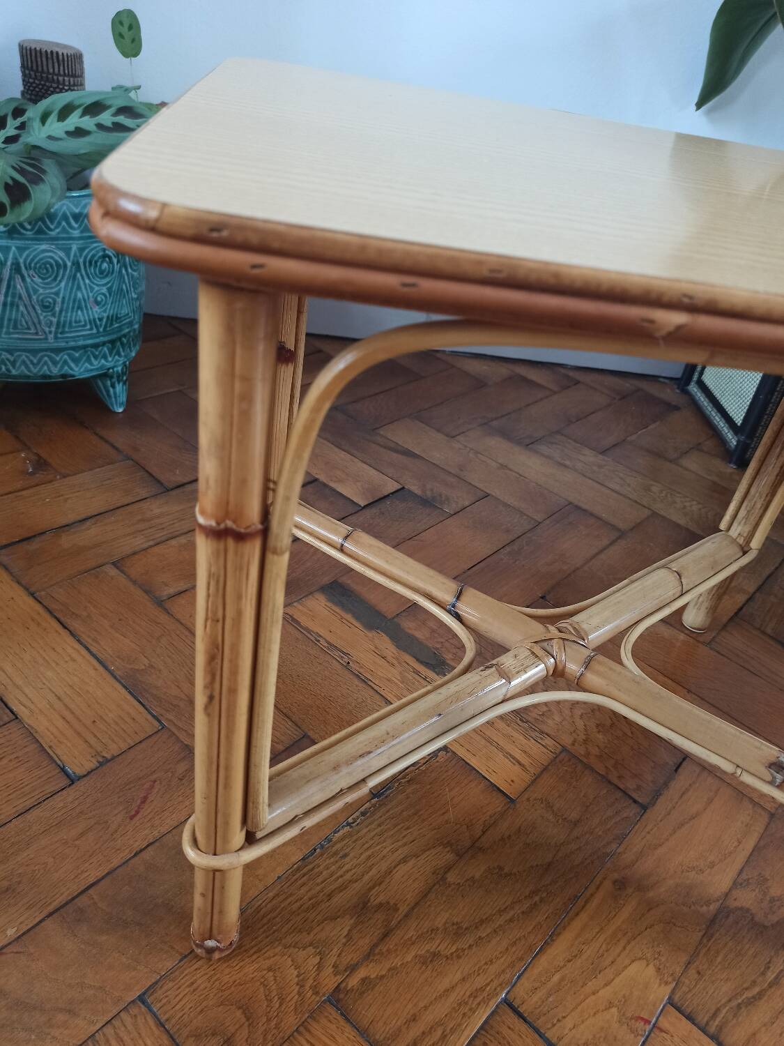Table d'appoint vintage en rotin et bambou